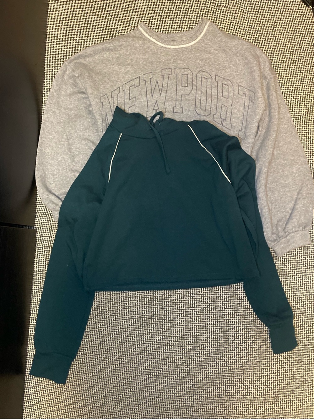 Bundle of cute cropped sweaters